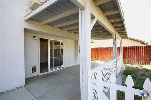 36916 Solvay St, Palmdale, CA 93552 photo 9