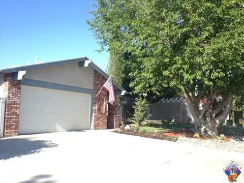 836 E Kildare St, Lancaster, CA 93535 photo 13