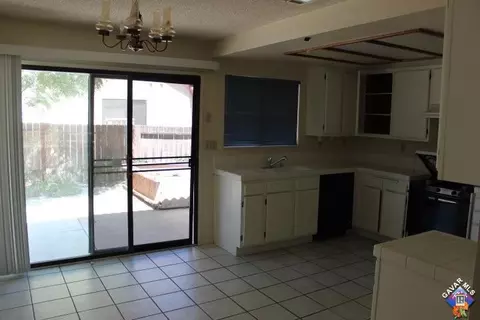 43355 W 27th St, Lancaster, CA 93536 photo 11