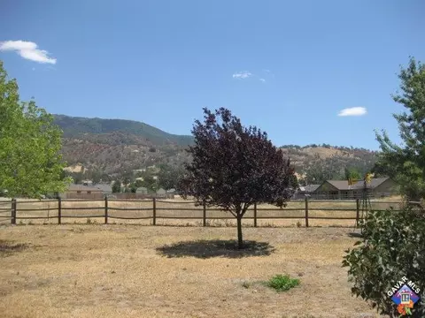28080 Seabiscuit Way, Tehachapi, CA 93561 photo 5