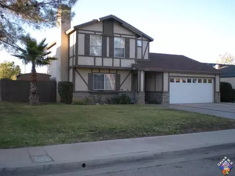 2147 Moonflower Ct E, Palmdale, CA 93550 photo 2