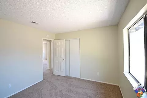 1317 Pasteur Dr, Lancaster, CA 93535 photo 9