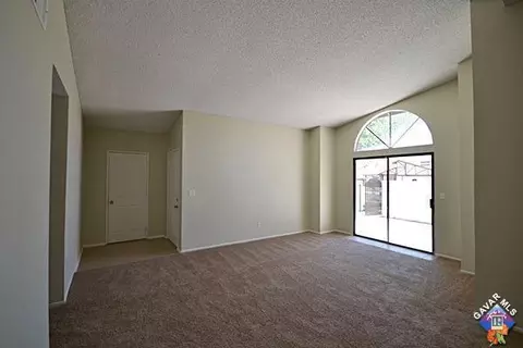 1317 Pasteur Dr, Lancaster, CA 93535 photo 3