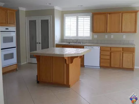 42157 Summer Ln, Lancaster, CA 93536 photo 5