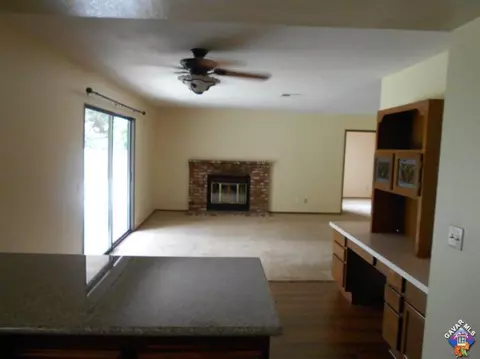 1252 Chagal Ave, Lancaster, CA 93535 photo 20