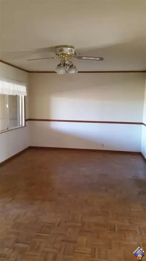 3853 Avenue T4 E, Palmdale, CA 93550 photo 3