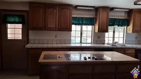 3853 Avenue T4 E, Palmdale, CA 93550 photo 5