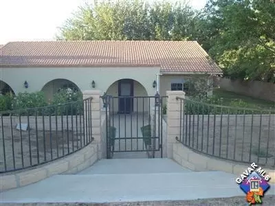 3853 Avenue T4 E, Palmdale, CA 93550 photo 1