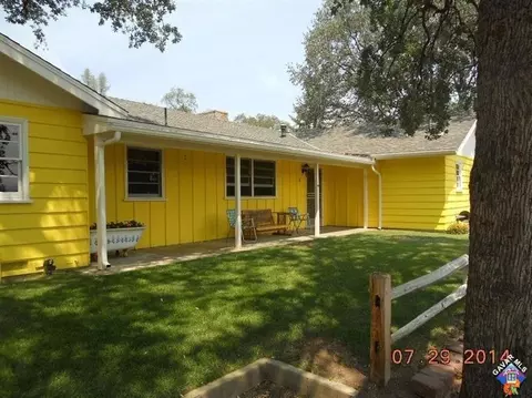 20835 Old Town Rd, Tehachapi, CA 93561 photo 2