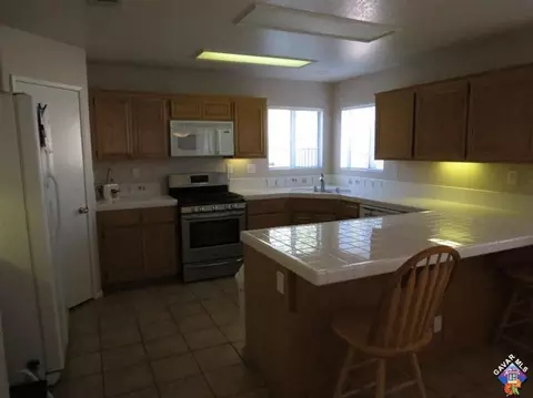 37530 56th St E, Palmdale, CA 93552 photo 6