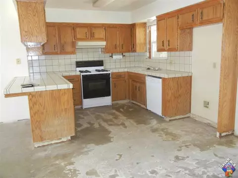 22341 Vaquero Dr, Tehachapi, CA 93561 photo 7