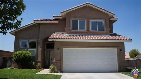 43803 5th St, Lancaster, CA 93535 photo 2