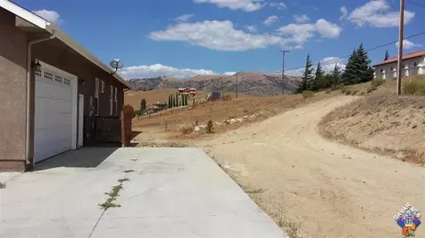 19901 Sycamore Dr, Tehachapi, CA 93561 photo 24