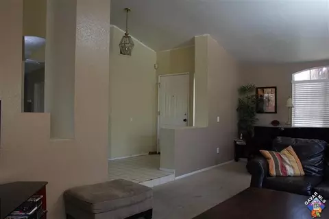 37615 57th St, Palmdale, CA 93552 photo 3