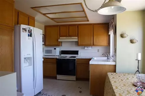 37615 57th St, Palmdale, CA 93552 photo 7