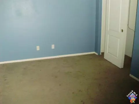 3048 Shale Rd, Palmdale, CA 93550 photo 3