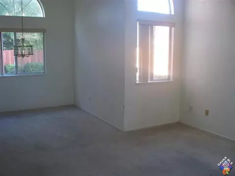 1757 Norberry St E, Lancaster, CA 93535 photo 2