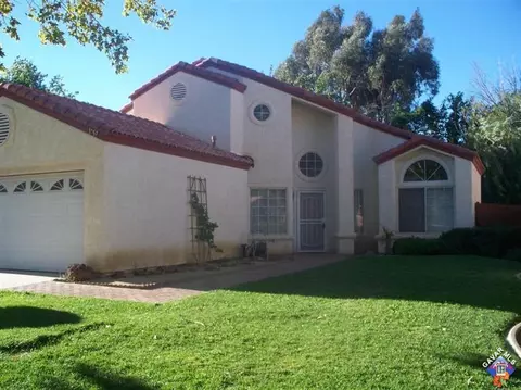 1757 Norberry St E, Lancaster, CA 93535 photo 1
