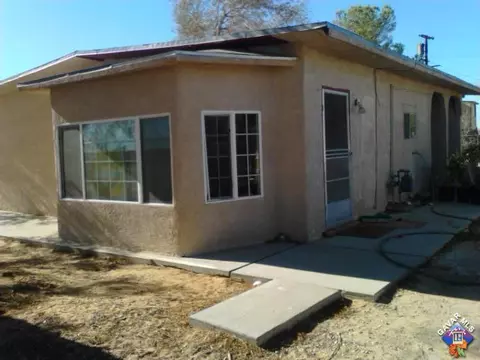 26707 Ferguson St, Boron, CA 93516 photo 2