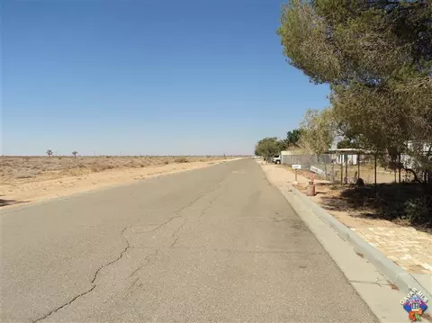 26707 Ferguson St, Boron, CA 93516 photo 4