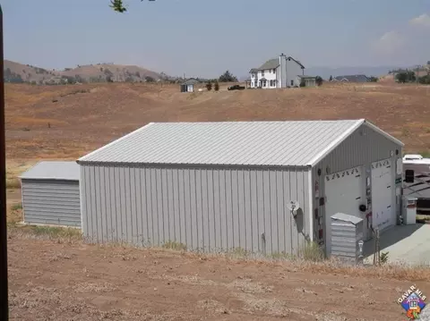 20773 White Pine Dr, Tehachapi, CA 93561 photo 3