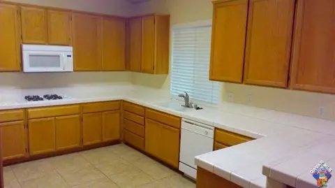 2802 Sunnyvale Rd, Lancaster, CA 93536 photo 9