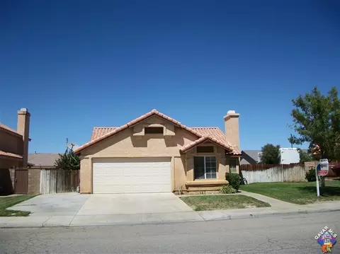 1807 E Milling St, Lancaster, CA 93535 photo 3