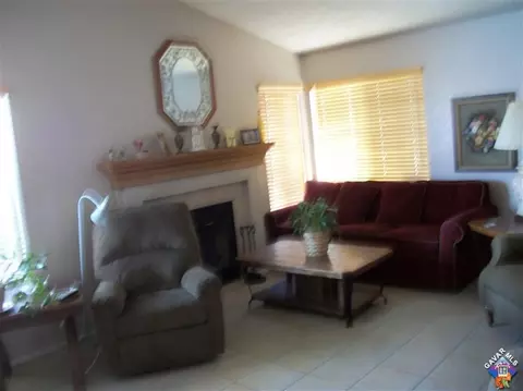 1807 E Milling St, Lancaster, CA 93535 photo 4