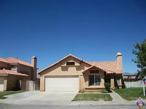 1807 E Milling St, Lancaster, CA 93535 photo 1