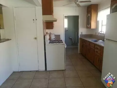 45316 E Sancroft Ave, Lancaster, CA 93535 photo 3