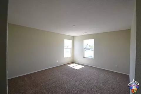 2842 Emerald Ln, Lancaster, CA 93535 photo 8