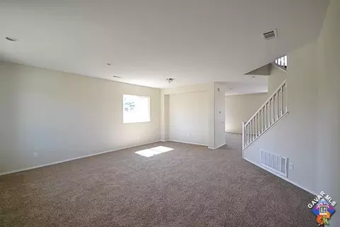 2842 Emerald Ln, Lancaster, CA 93535 photo 2