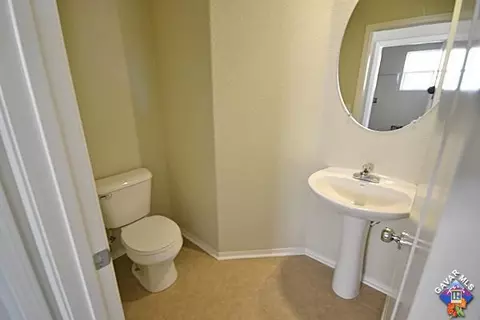 2842 Emerald Ln, Lancaster, CA 93535 photo 6