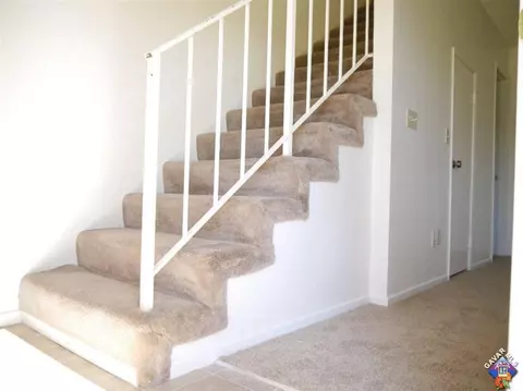 44200 Kingtree Ave #32, Lancaster, CA 93534 photo 17