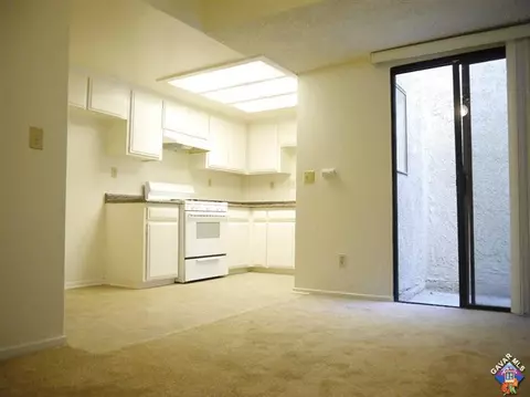 44200 Kingtree Ave #32, Lancaster, CA 93534 photo 11