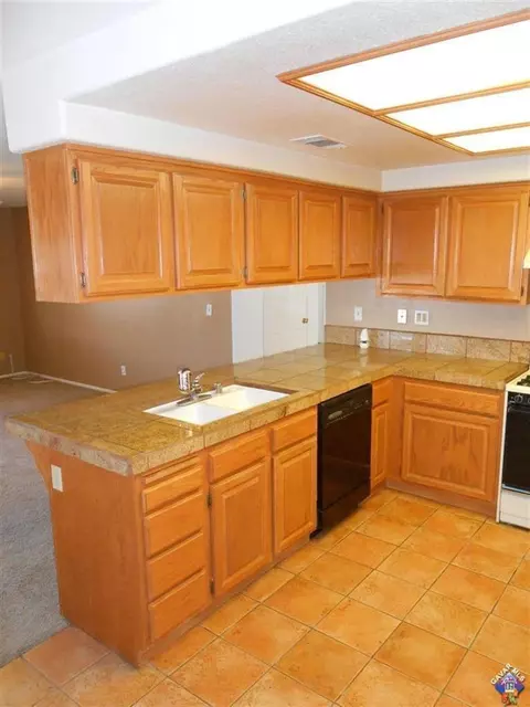 6113 Meredith Ave, Palmdale, CA 93552 photo 10