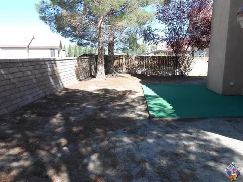 6113 Meredith Ave, Palmdale, CA 93552 photo 24