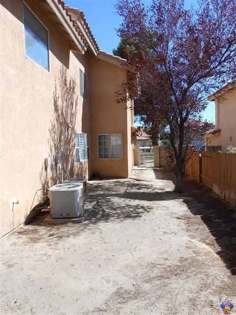 6113 Meredith Ave, Palmdale, CA 93552 photo 26