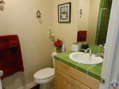 19912 Holly Dr, Santa Clarita, CA 91350 photo 11