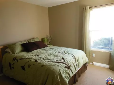 19912 Holly Dr, Santa Clarita, CA 91350 photo 18