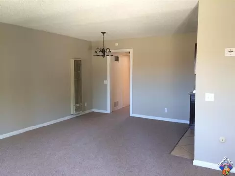 38646 5th St, Palmdale, CA 93550 photo 4