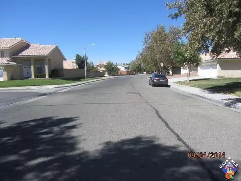44546 Tarragon Dr, Lancaster, CA 93536 photo 4