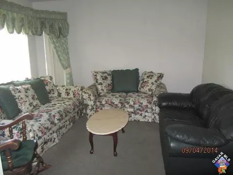 44546 Tarragon Dr, Lancaster, CA 93536 photo 8