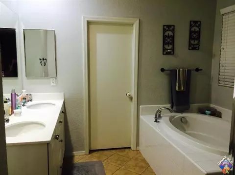 44322 Apache Plume St, Lancaster, CA 93536 photo 8