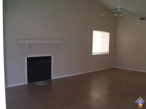 44350 Fenhold St, Lancaster, CA 93535 photo 9