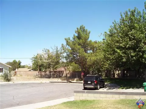 44350 Fenhold St, Lancaster, CA 93535 photo 7