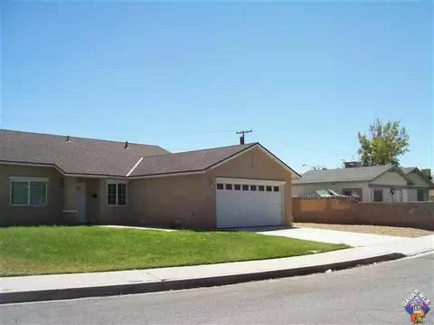 44350 Fenhold St, Lancaster, CA 93535 photo 4