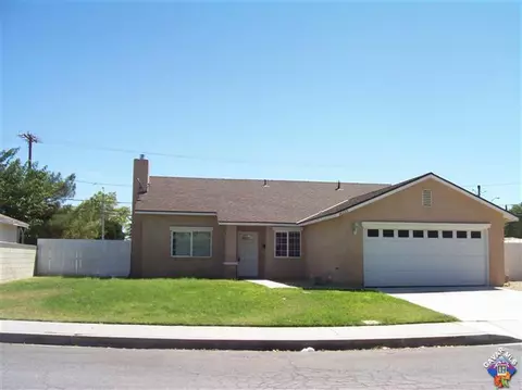 44350 Fenhold St, Lancaster, CA 93535 photo 1
