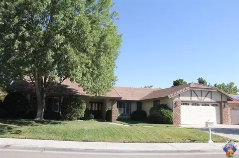 2747 Secure Pl, Lancaster, CA 93536 photo 1