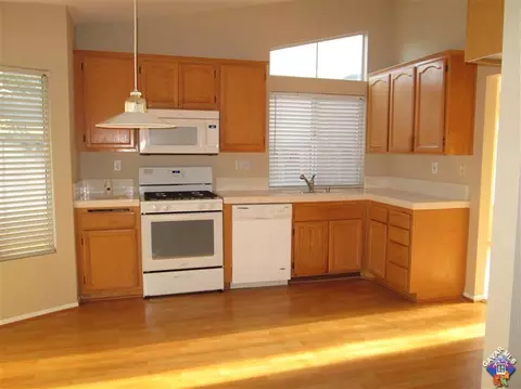 37124 57th St, Palmdale, CA 93552 photo 9